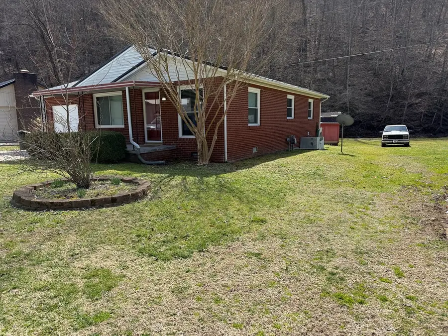 1014 Mare Creek Road, Stanville, KY 41659 - Image #2