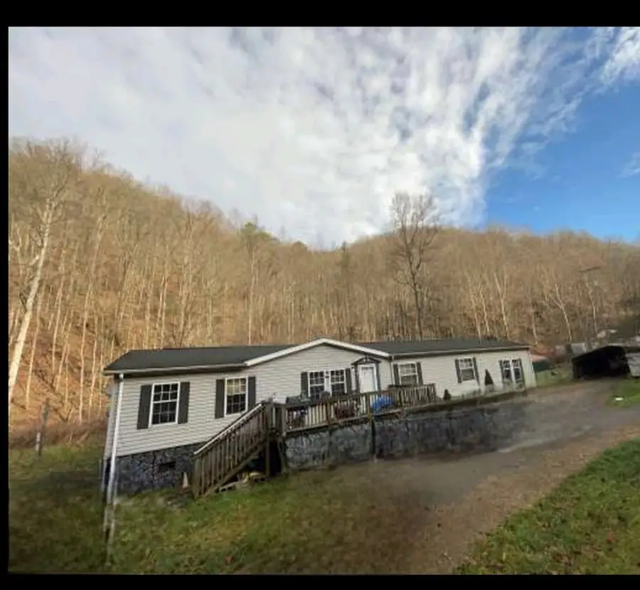 443 Kelly Fork Road, Hazard, KY 41701 - Image #2