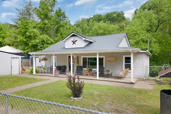 31 Scalf Drive, Betsy Layne, KY 41605