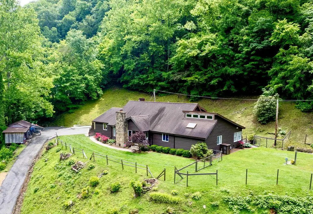 182 Jimmies Creek, Regina, KY 41559 - Image #1