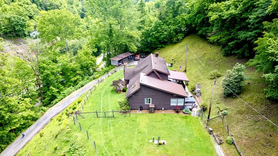 182 Jimmies Creek, Regina, KY 41559 - Image #3