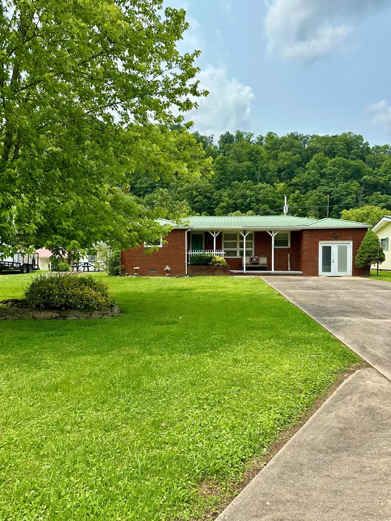 637 Ky Rt. 1107, Van Lear, KY 41265 - Image #2