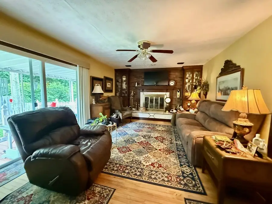 15883 Grapevine Rd., Phyllis, KY 41554 - Image #3