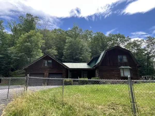 39135 E State Highway 194, Phelps, KY 41553