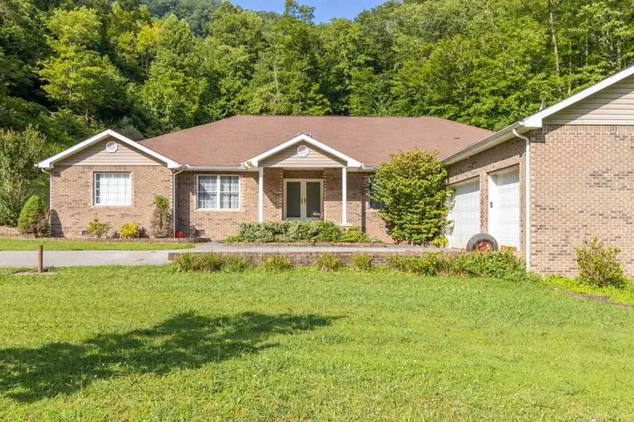 4242 Thornton Rd, Thornton, KY 41855 - Image #3