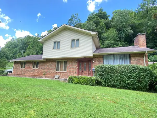 2 Brick Lane, Gilbert, WV 25621