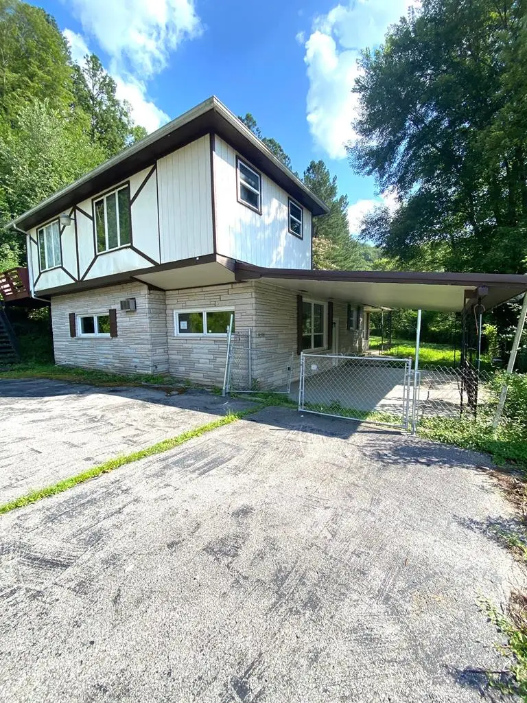 14376 Highway 550 E, Lackey, KY 41643 - Image #1