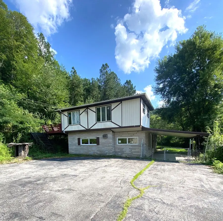 14376 Highway 550 E, Lackey, KY 41643 - Image #3