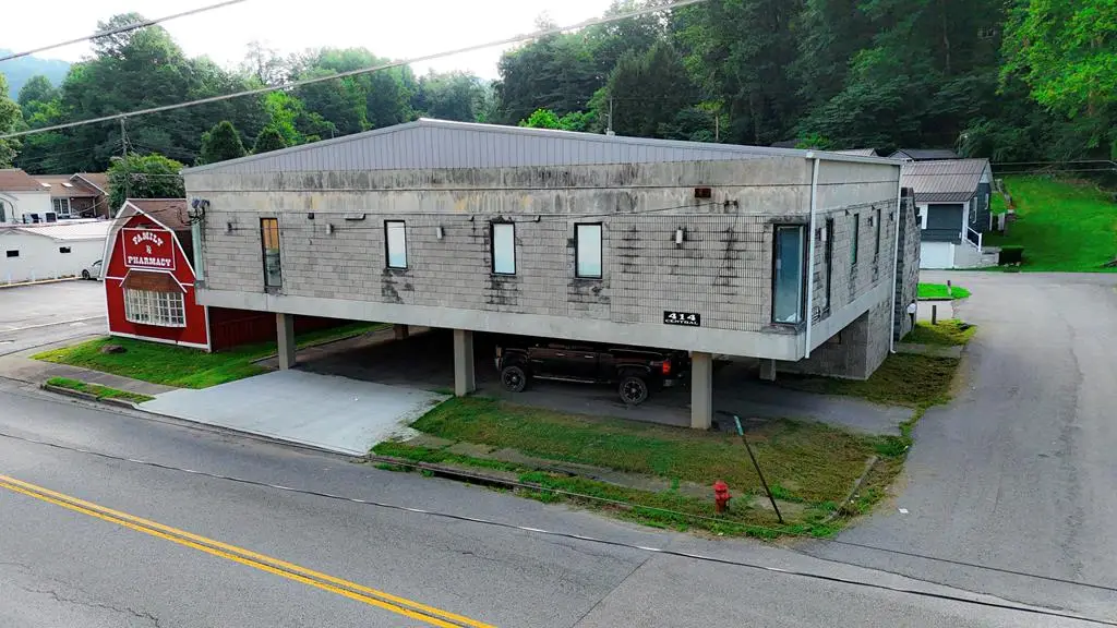 414 Central Avenue, South Williamson, KY 41503 - Image #1