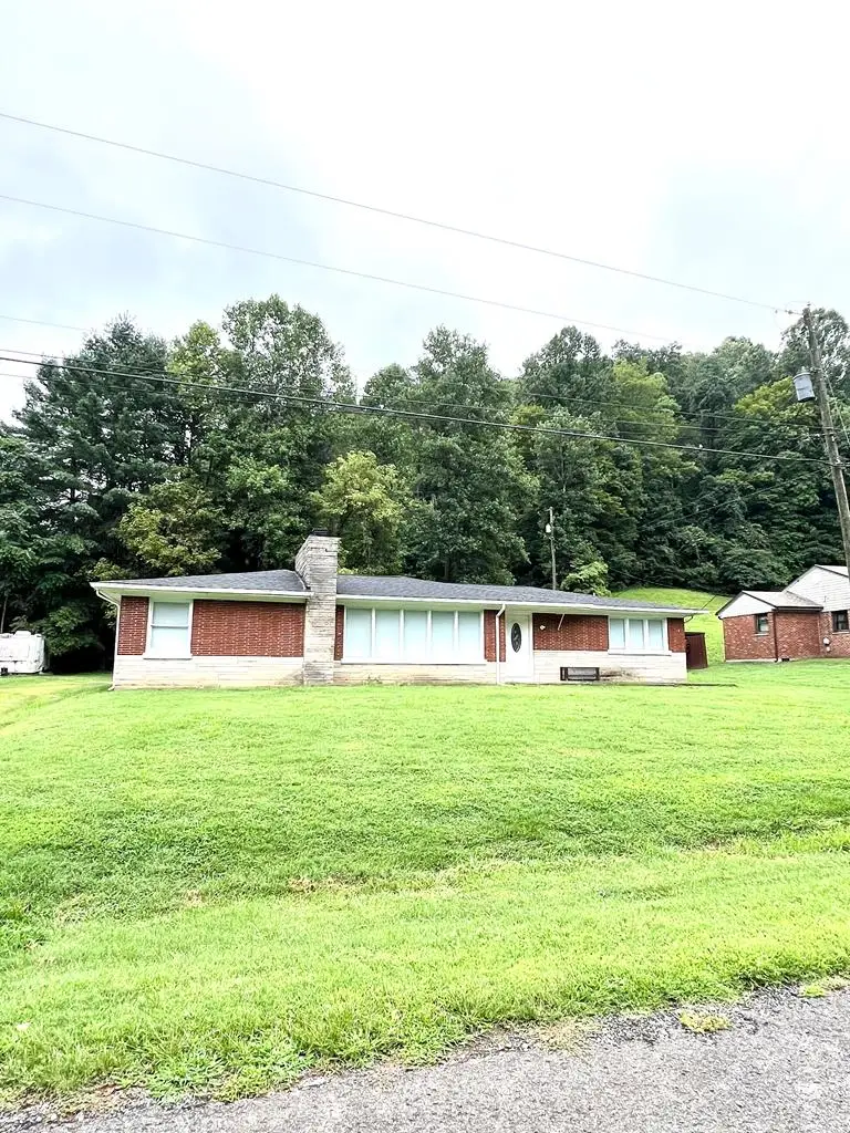 157 Ash Lane, East Point, KY 41216 - Image #1