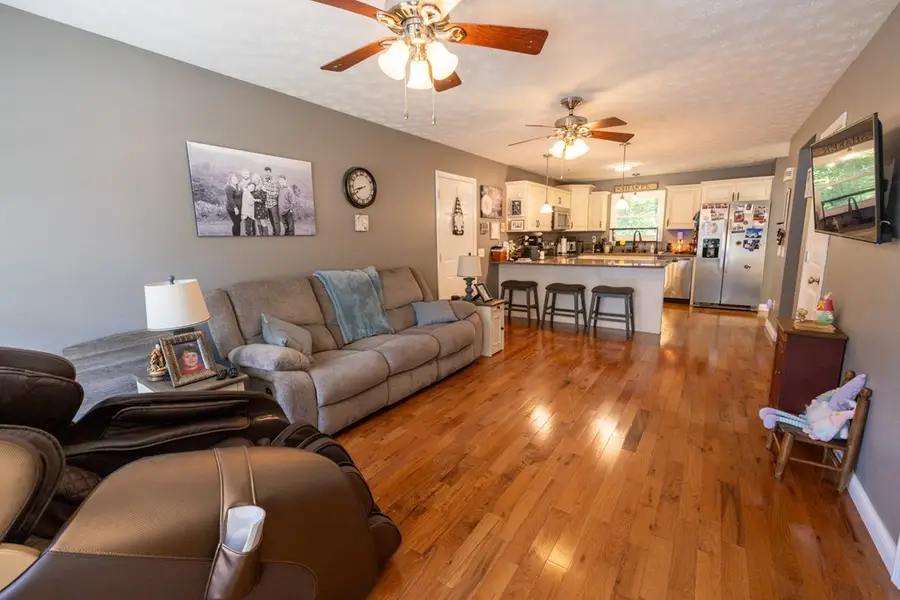 367 Saint Martins Lane, Hazard, KY 41701 - #2