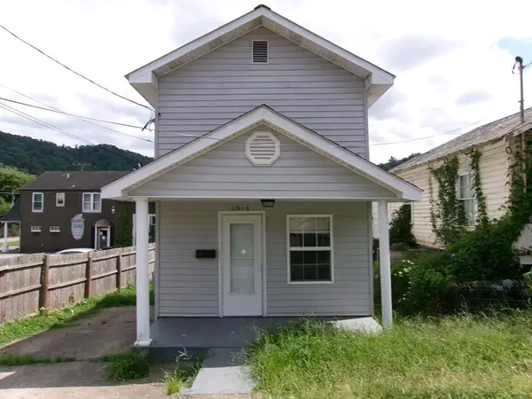 1016 Maple, Paintsville, KY 41240