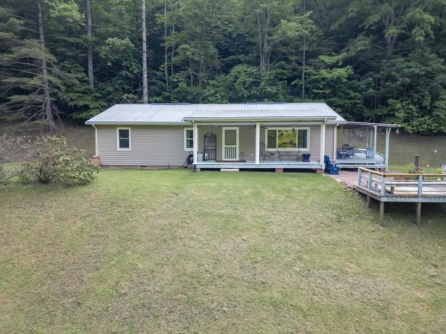 1998 Little Lick Fork, East Point, KY 41216 - Image #3