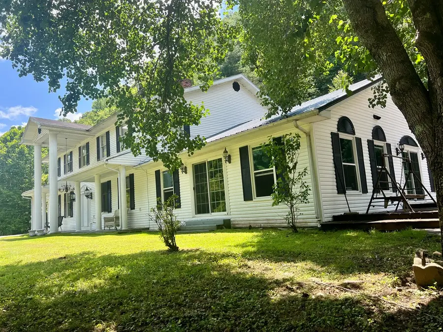 1835 W Puncheon Creek Road, Salyersville, KY 41465 - Image #3