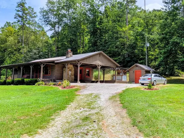 419 Fairchild Branch, Flat Gap, KY 41219