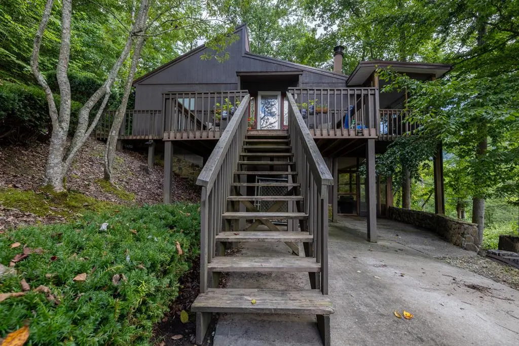 207 Cliff View Lane, Hazard, KY 41701 - Image #1