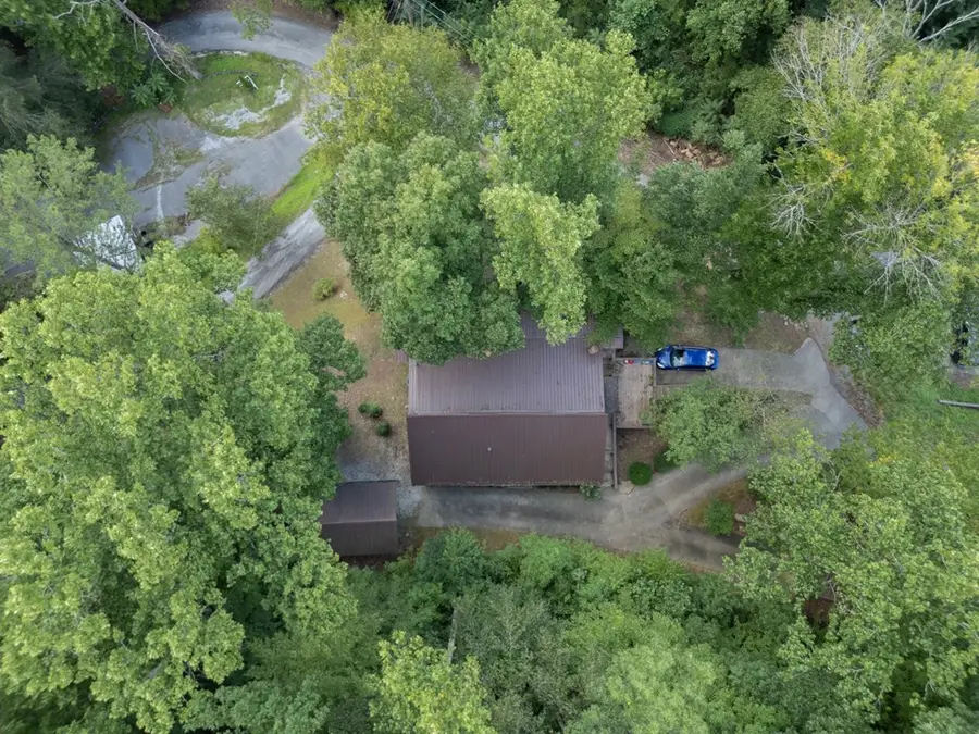 207 Cliff View Lane, Hazard, KY 41701 - Image #2