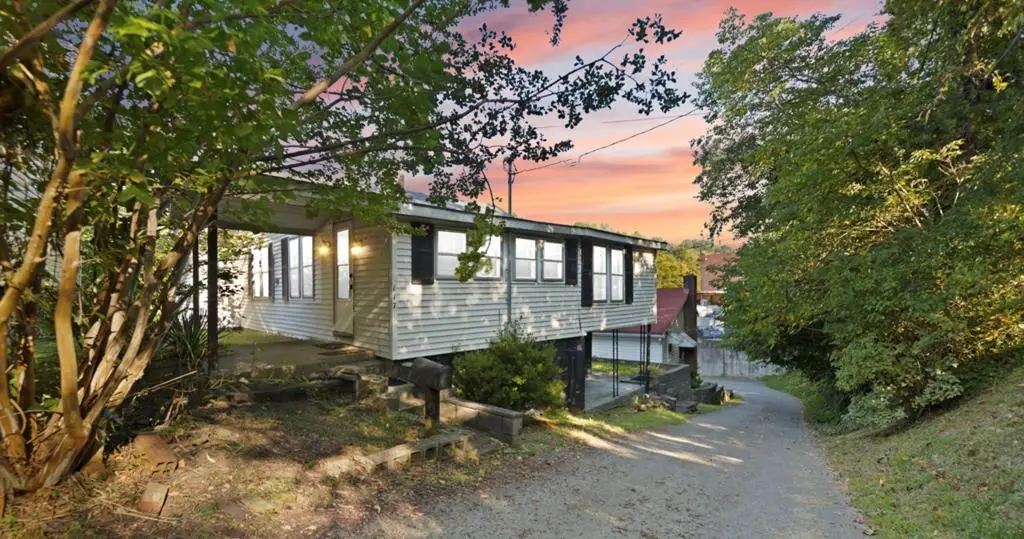 117 Y, Hazard, KY 41701 - #1