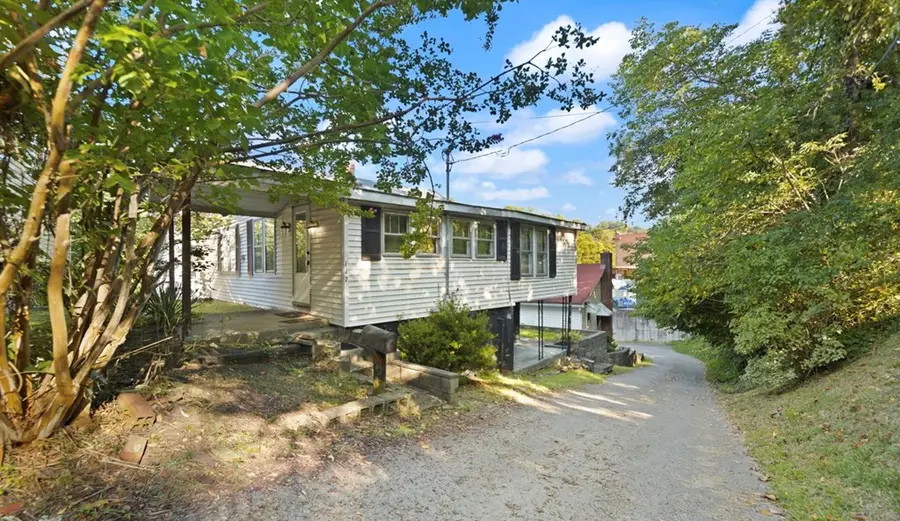 117 Y, Hazard, KY 41701 - #2