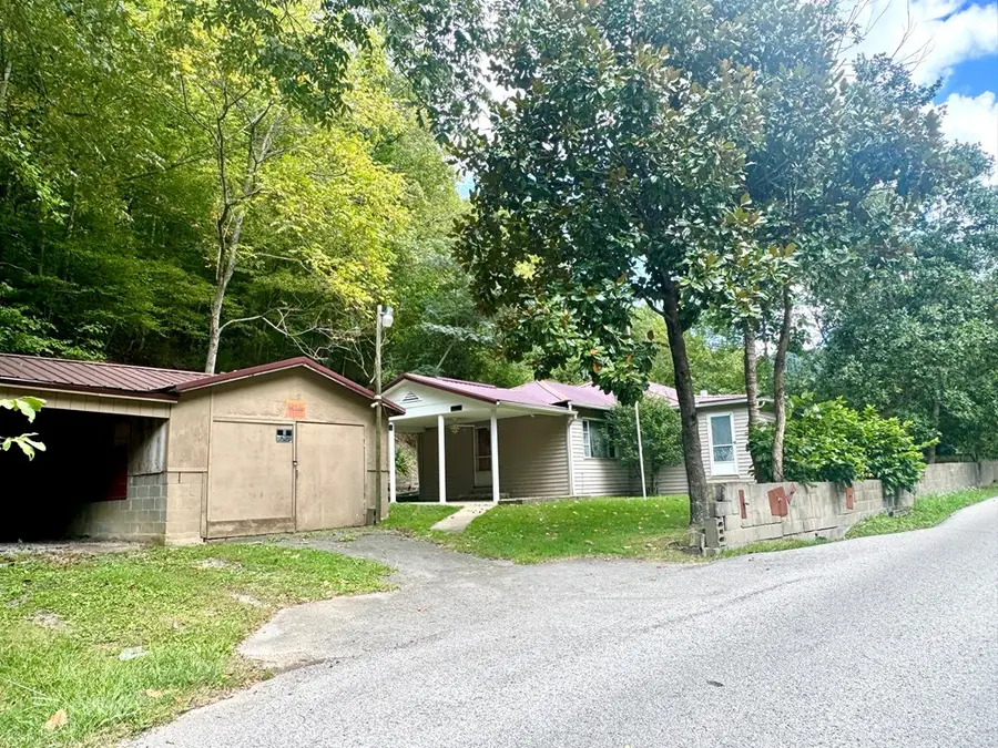 330 State Highway 1056, Pinsonfork, KY 41555 - Image #2