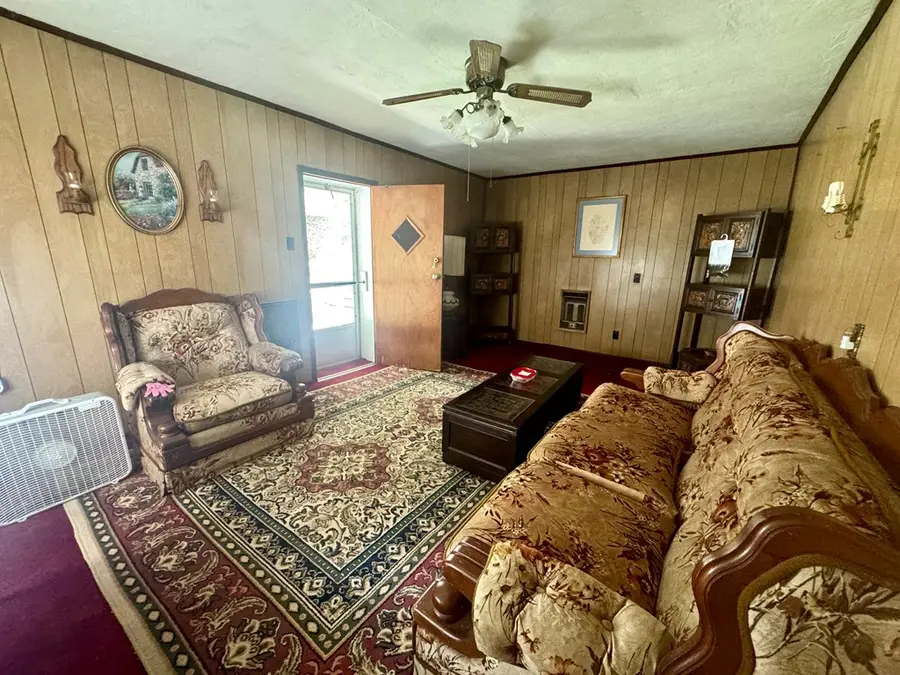 330 State Highway 1056, Pinsonfork, KY 41555 - Image #3