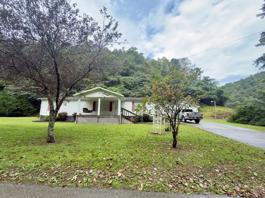 100 Barlett Branch, Martin, KY 41649 - #2