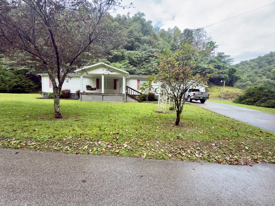 100 Barlett Branch, Martin, KY 41649 - #3