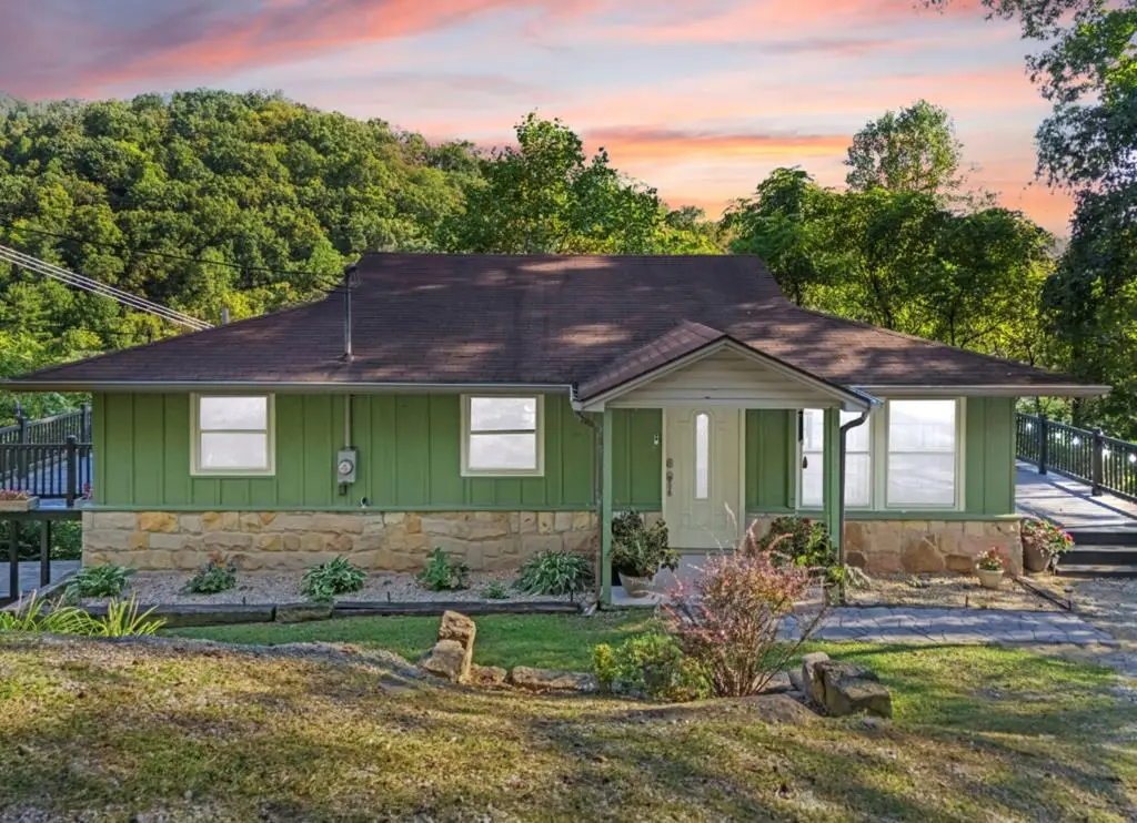 2642 Ky Hwy 80, Hyden, KY 41749 - #1