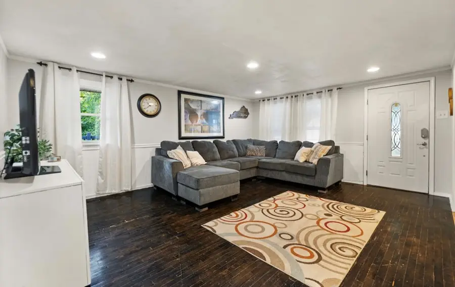 2642 Ky Hwy 80, Hyden, KY 41749 - #2