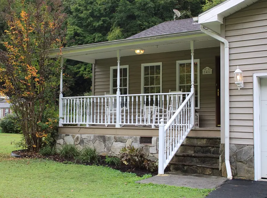 48 Amos Newsome Ln, Virgie, KY 41572 - Image #3