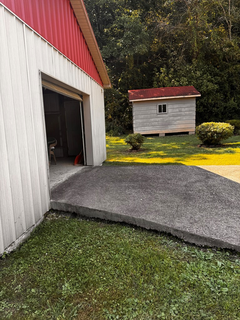 2474 Ky Rt 825, Hagerhill, KY 41222 - Image #3