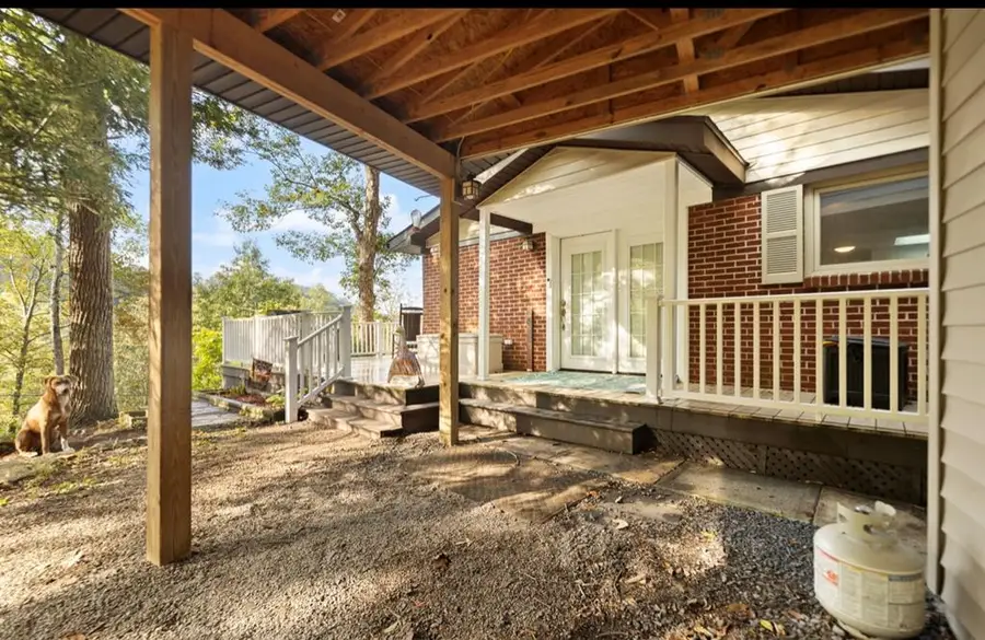 300 Sun Valley, Hazard, KY 41701 - #3