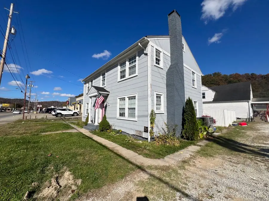 448 North Lake Drive, Prestonsburg, KY 41653 - Image #2