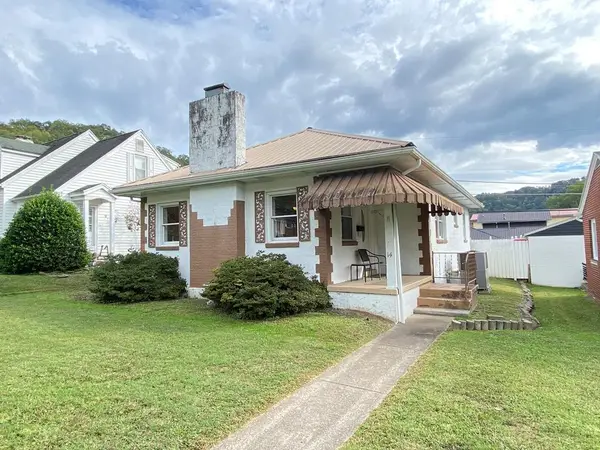 14 South Sunset Blvd, Williamson, WV 25661