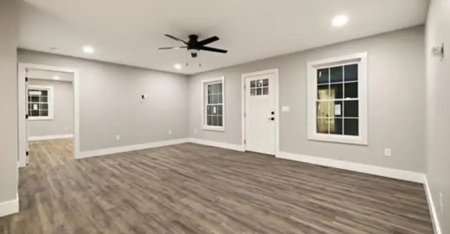 204 Valley View Ridge, Hazard, KY 41701 - Image #2