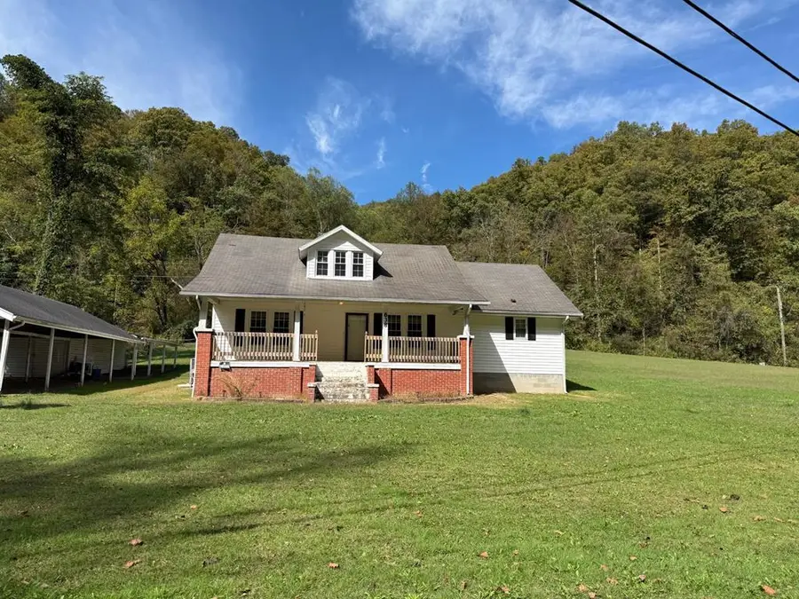638 Indian Creek Rd, Virgie, KY 41572 - Image #2