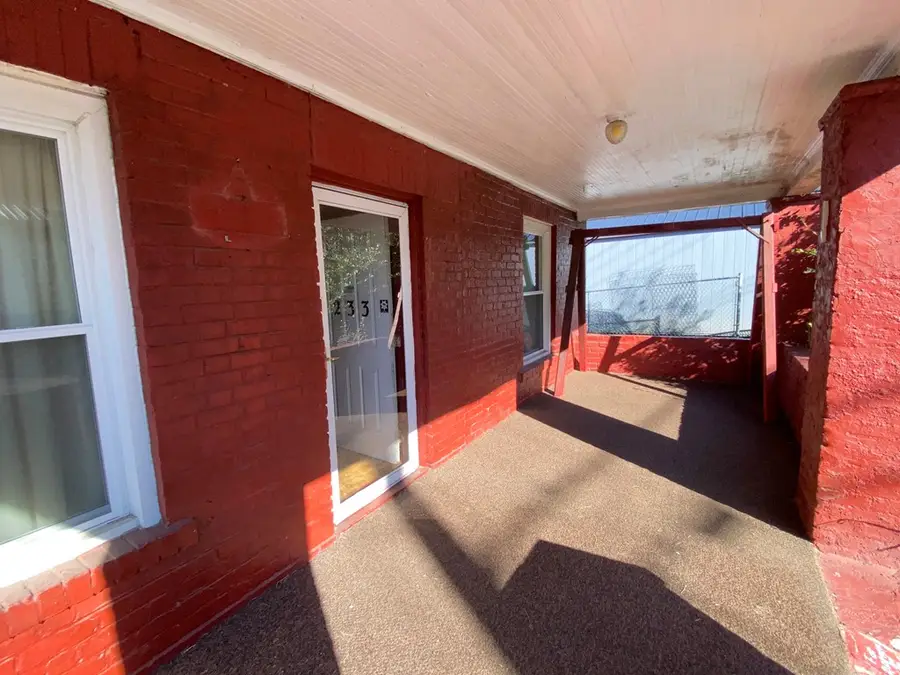233 Parkway Drive, Williamson, WV 25661 - Image #3