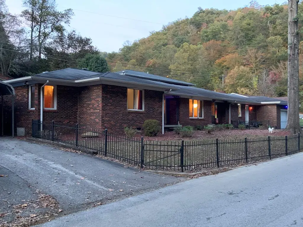 685 Mays Branch, Prestonsburg, KY 41653 - Image #1