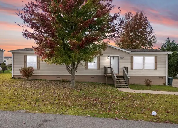 104 Outer Reef Road, Chavies, KY 41727