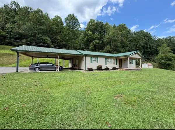322 Haus Branch, Banner, KY 41603