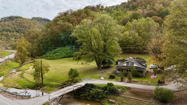 24 Bogar Road, Sidney, KY 41564