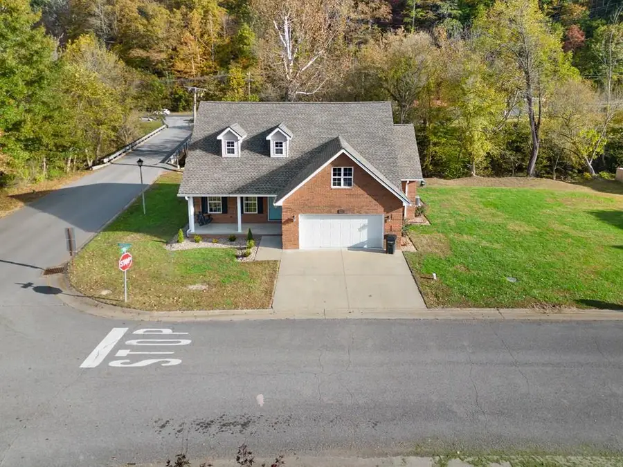 11 E Dorton Blvd., Staffordsville, KY 41240 - #2