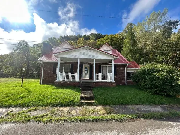 904 Pine Street, Cumberland, KY 40823