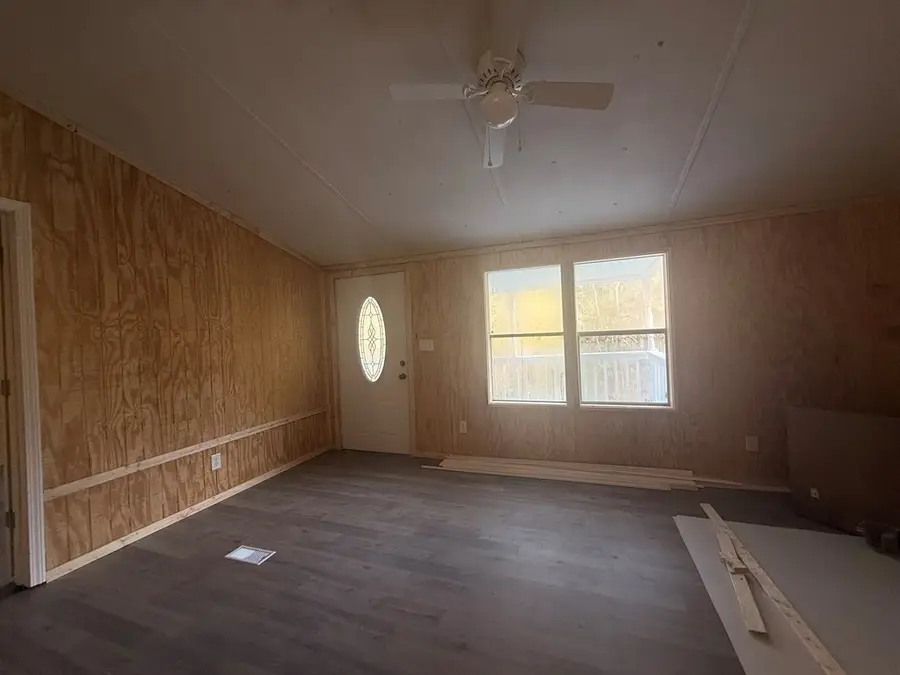 75 Ratliff Hill Rd., Elkhorn City, KY 41522 - Image #2