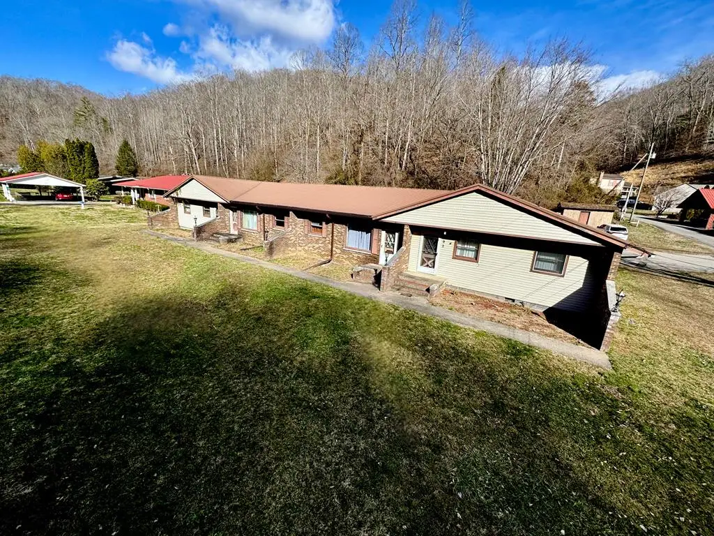 992 Forest Hills Rd, Forest Hills, KY 41527 - #1