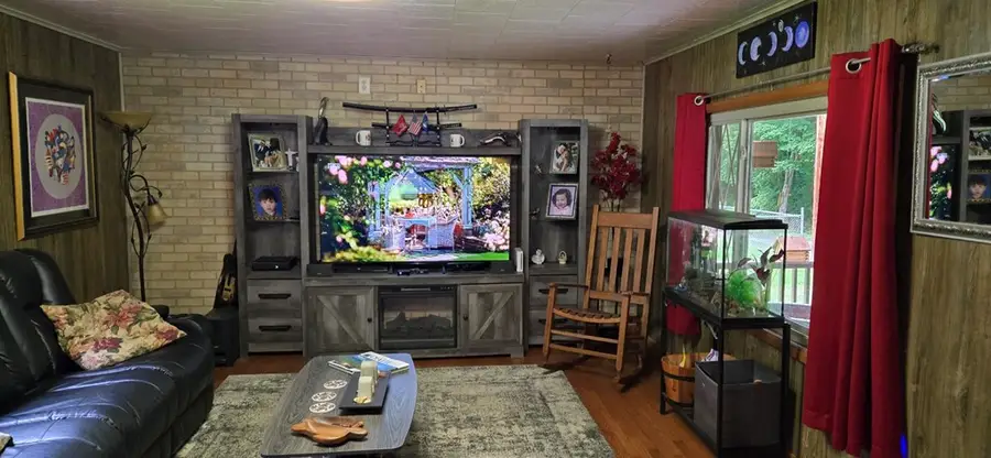 354 Doty Branch, McDowell, KY 41647 - Image #3