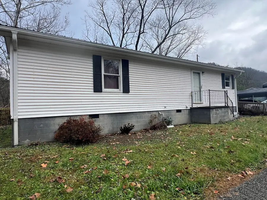 184 A & E Music Road., Prestonsburg, KY 41653 - Image #3