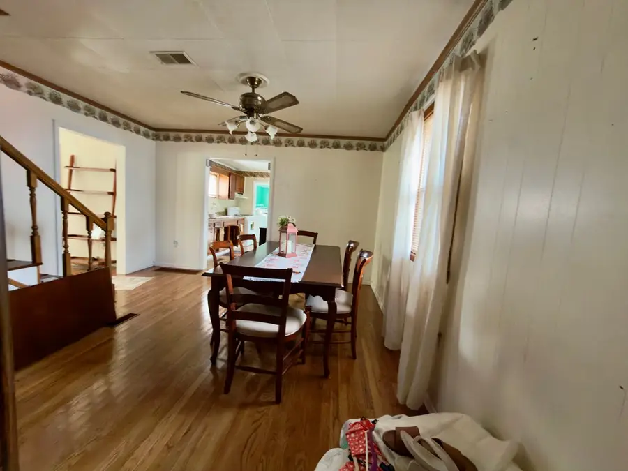 51 North River Street, Auxier, KY 41602 - Image #2