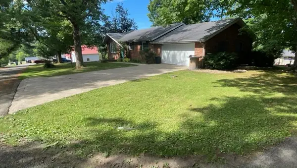 8 Apple Ct, Louisa, KY 41230