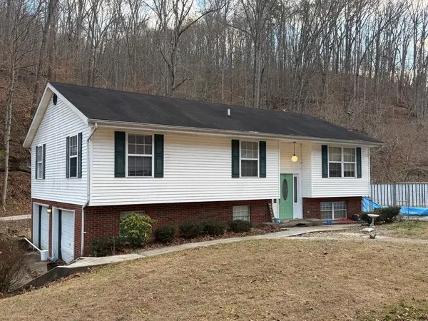 5085 Route 40 West, Staffordsville, KY 41256